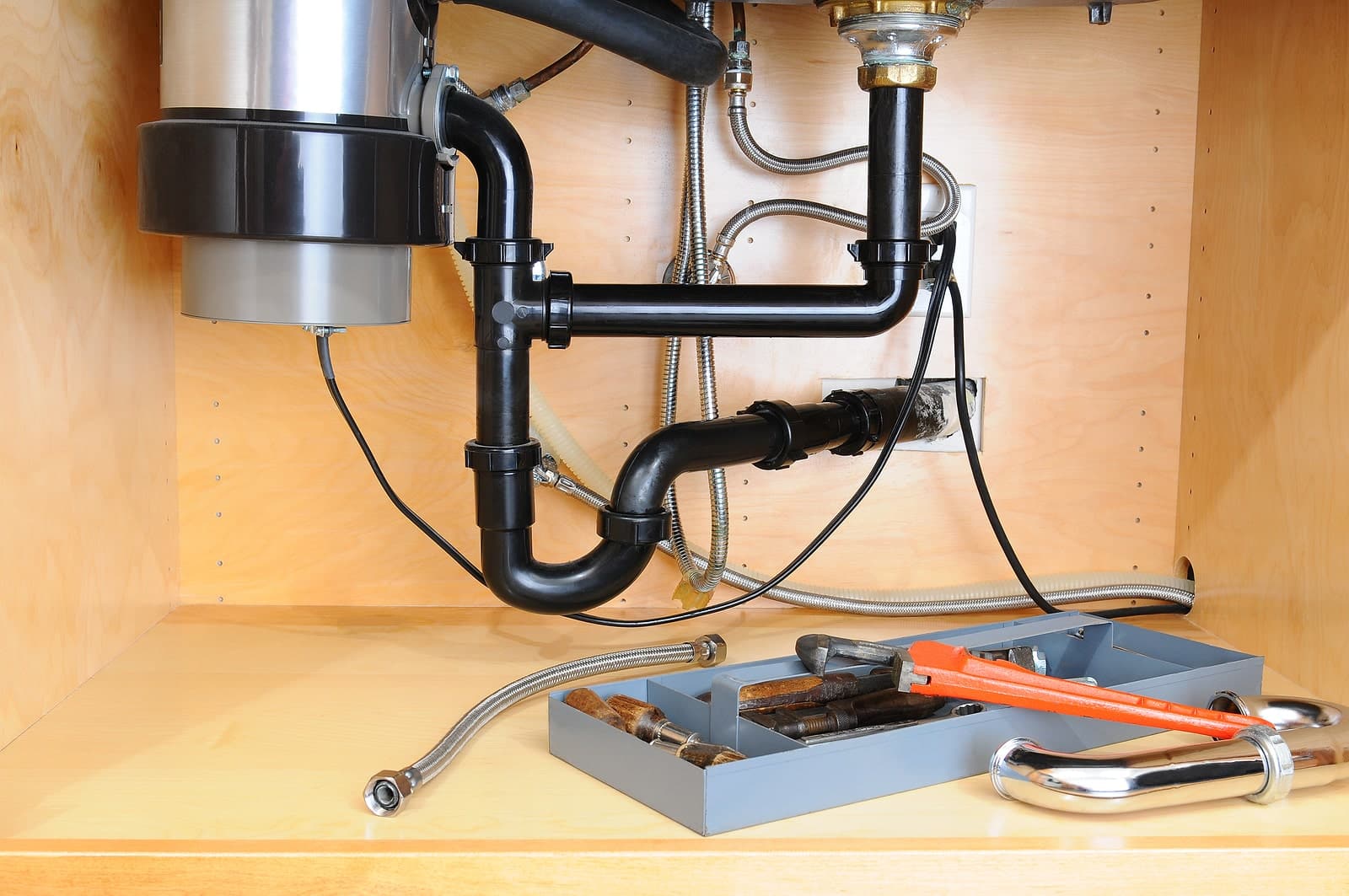 A Guide to Fix Leaking Garbage Disposal All Dry USA